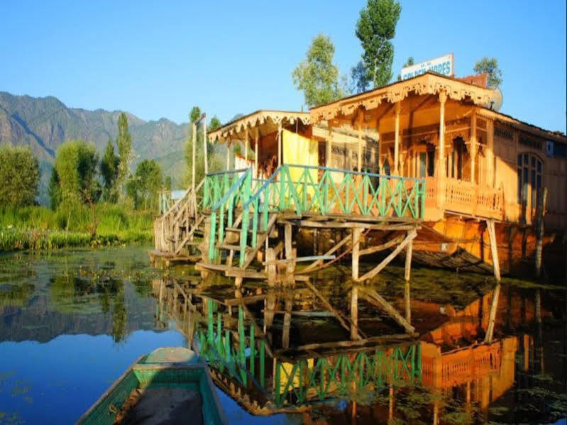 Golden Hopes Group Of Houseboats Hotel Srīnagar Kültér fotó