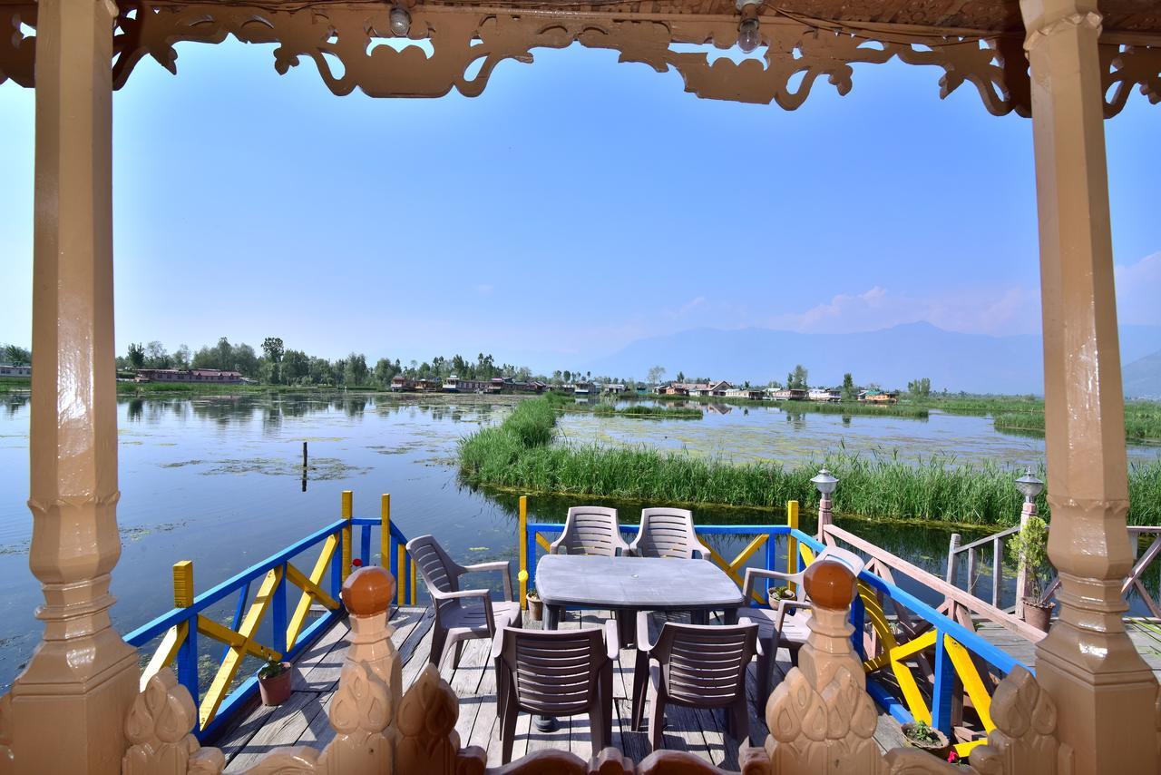 Golden Hopes Group Of Houseboats Hotel Srīnagar Kültér fotó