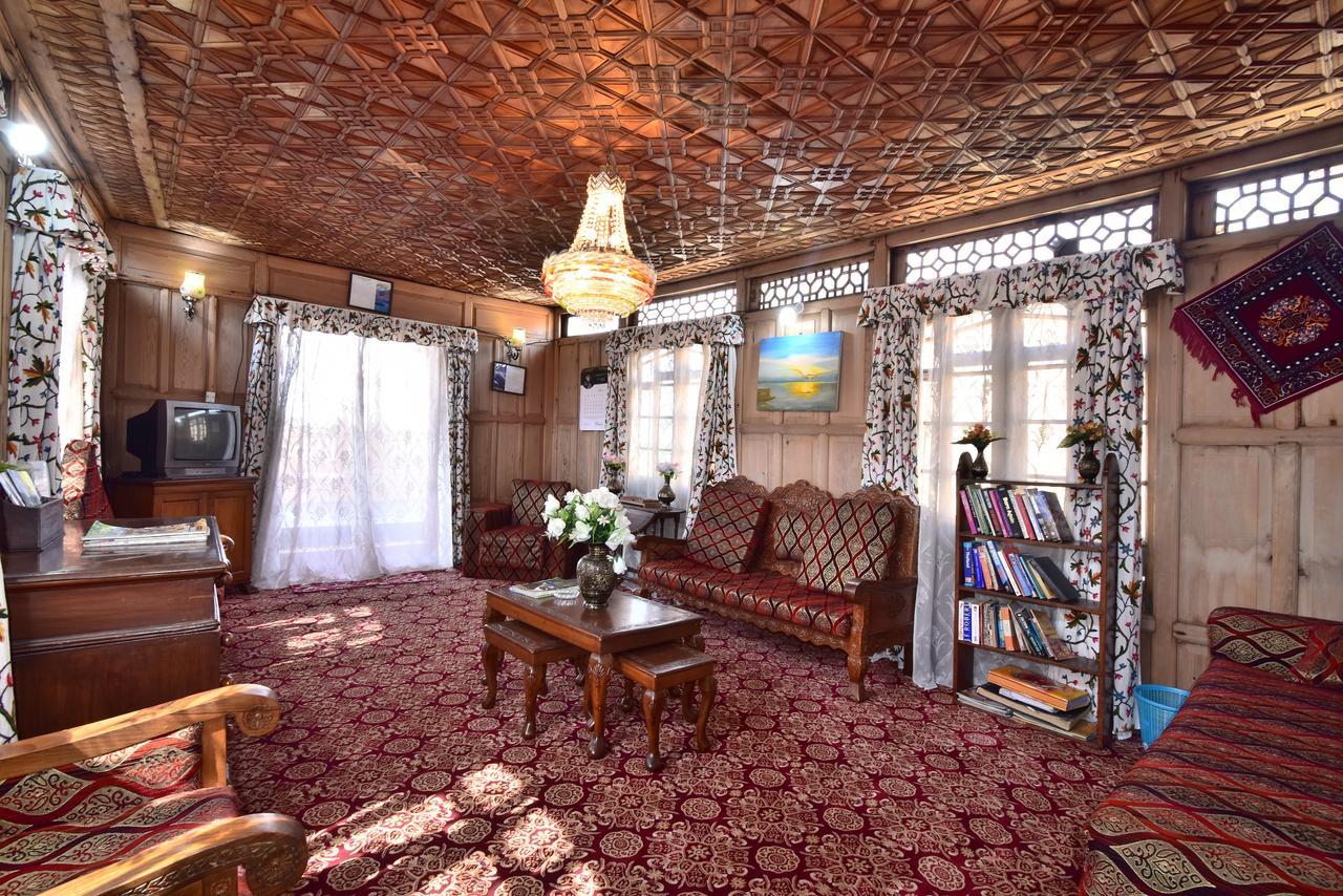 Golden Hopes Group Of Houseboats Hotel Srīnagar Kültér fotó