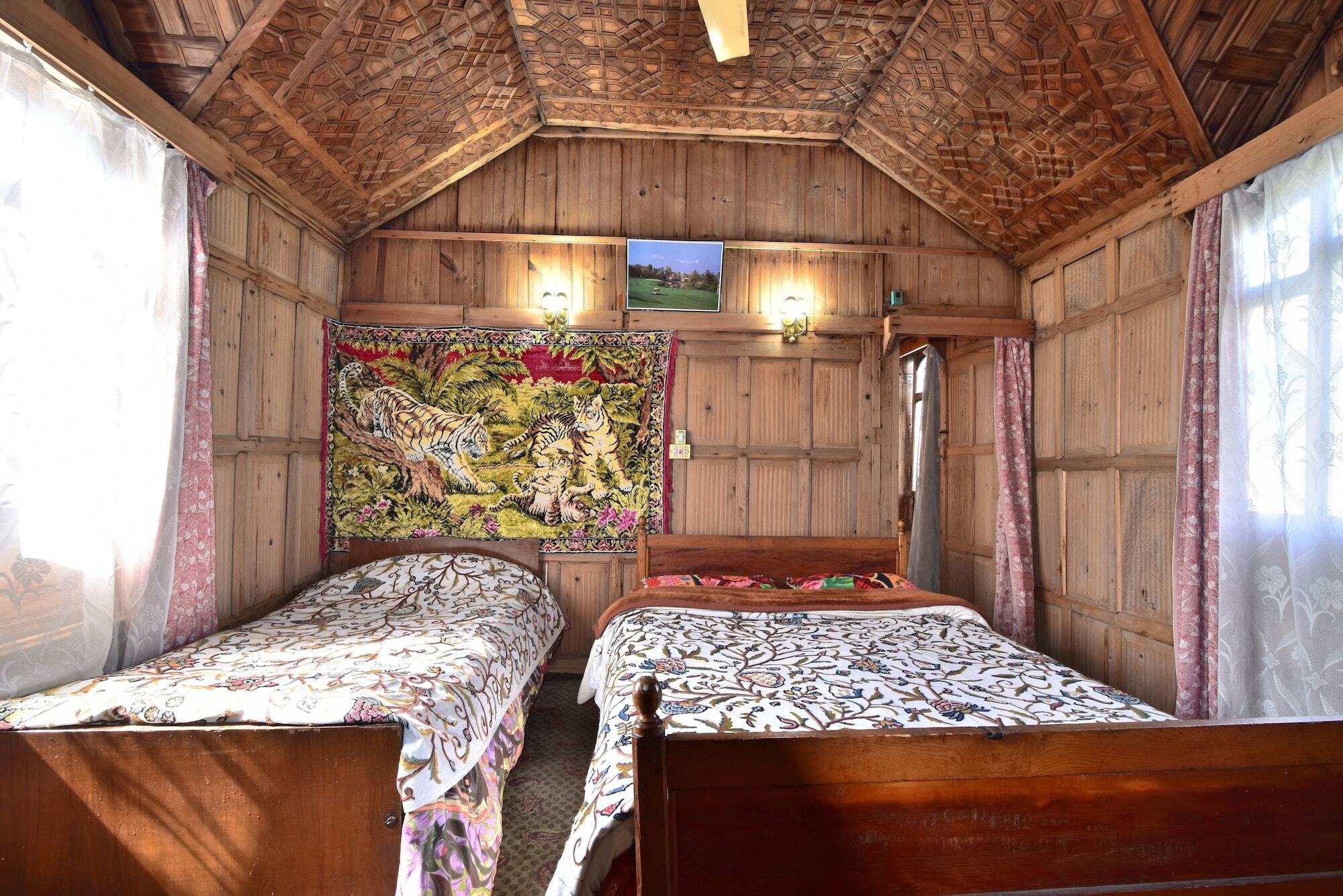 Golden Hopes Group Of Houseboats Hotel Srīnagar Kültér fotó